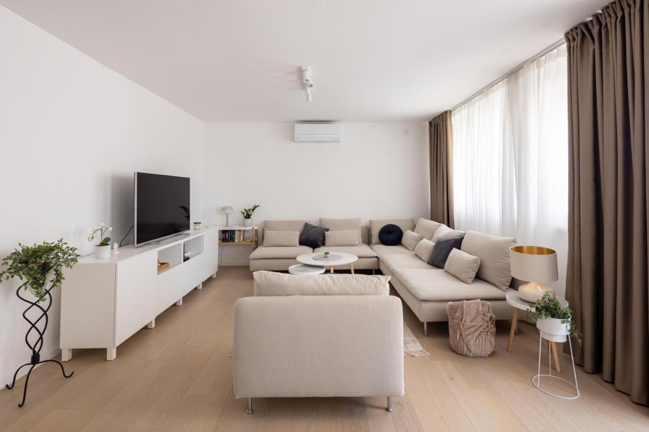 Apartment Nova 4* Dugi Rat Eksteriør billede